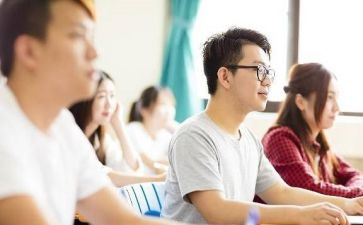 竞选大学班长演讲稿优质8篇