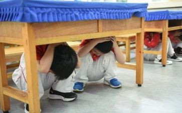 防震安全中班教案7篇