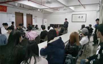初中副班主任述职报告5篇