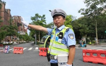 交警个人年终总结6篇