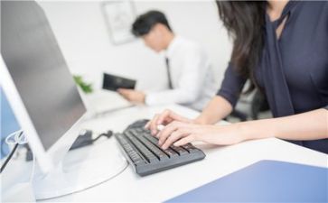 优秀客服个人总结8篇