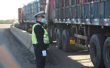 路勤交警年度工作总结8篇