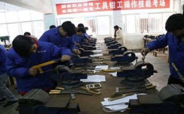 钳工安全工作总结8篇