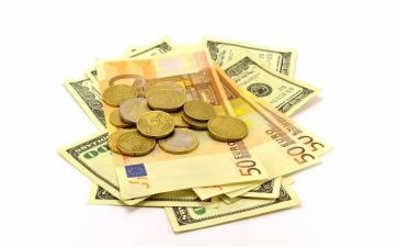 钱的英文作文参考7篇