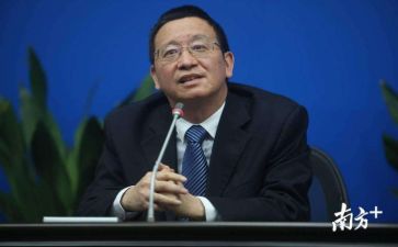 校长年度工作总结报告8篇