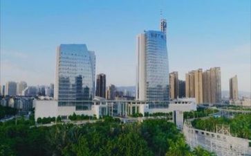 校园类作文600字参考7篇