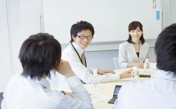 行政半年度工作述职报告6篇